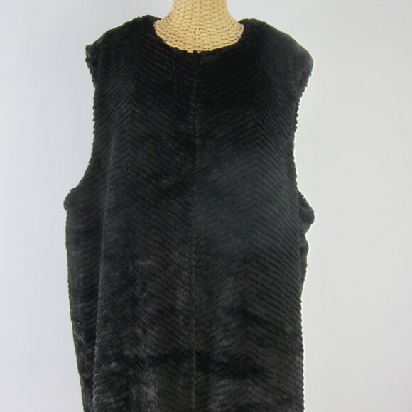 New Talbots Womens Plus 3X  Black Ribbed Faux Fur Vest Soft Comfy Lined - Picture 1 of 16
